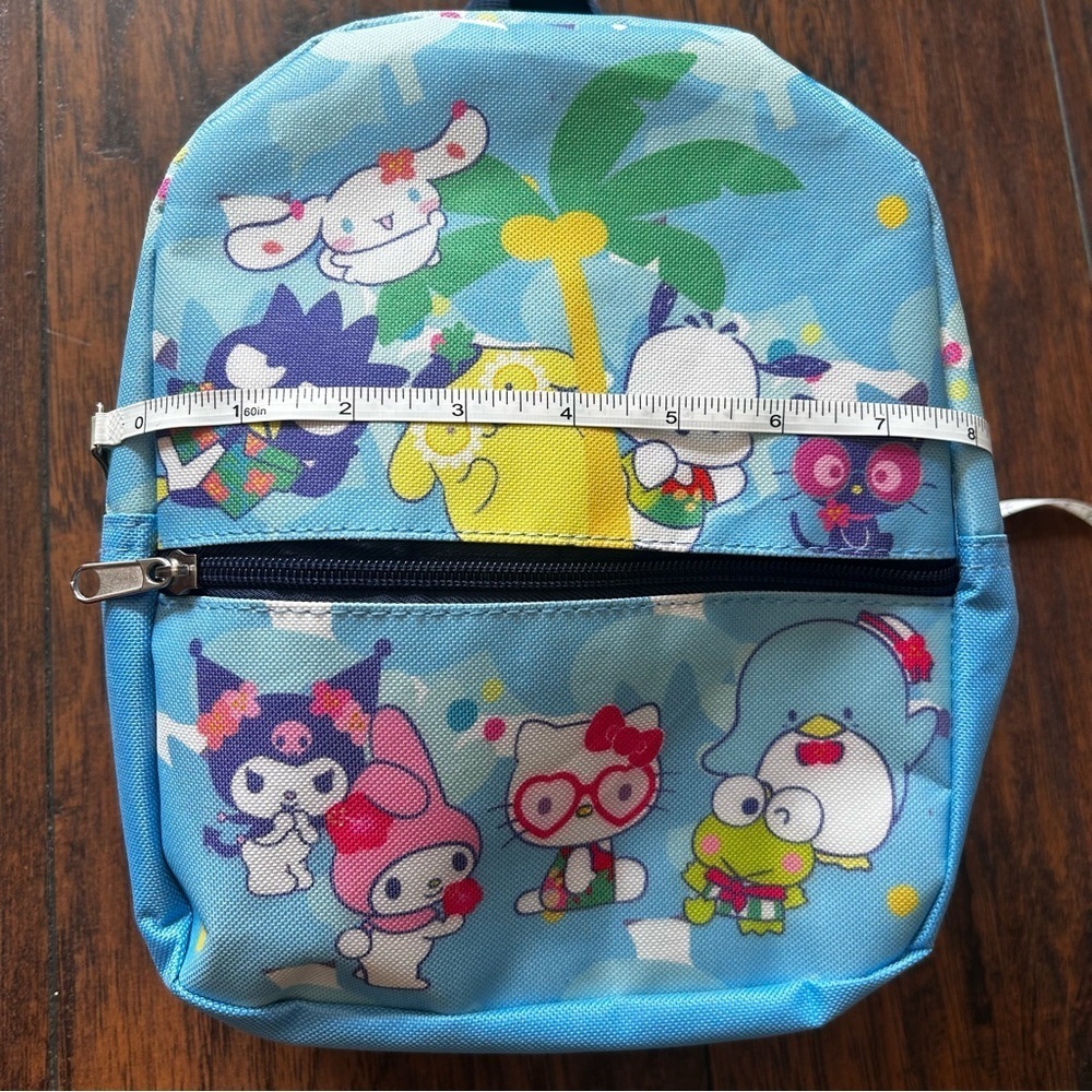 Hello Kitty Backpack - Picture 3 of 12
